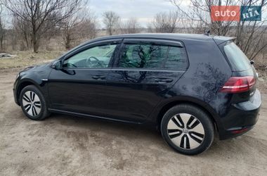 Хэтчбек Volkswagen e-Golf 2015 в Днепре