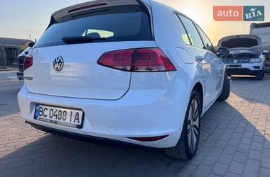 Хэтчбек Volkswagen e-Golf 2015 в Львове