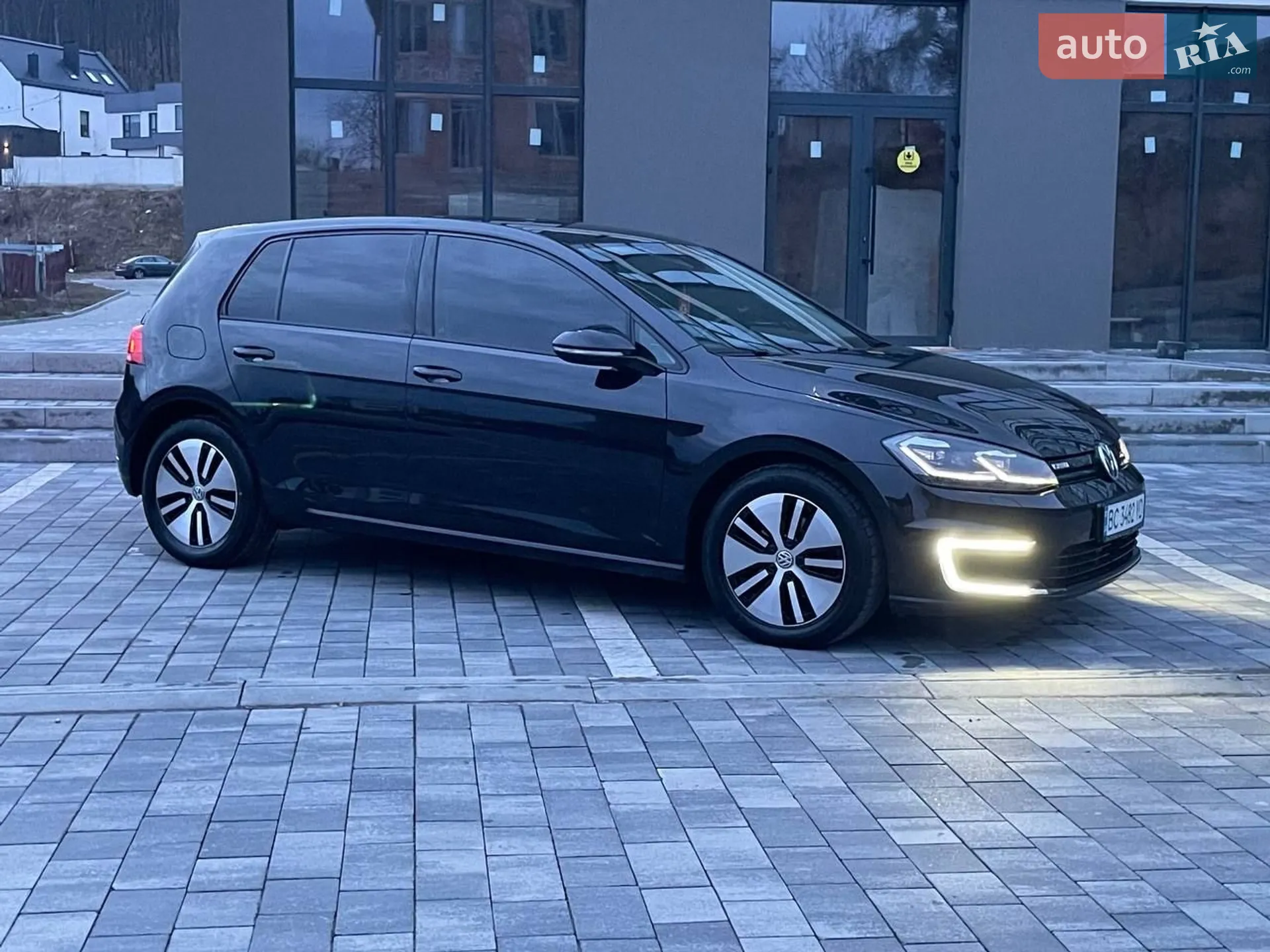 2018 Volkswagen Golf - фото 1