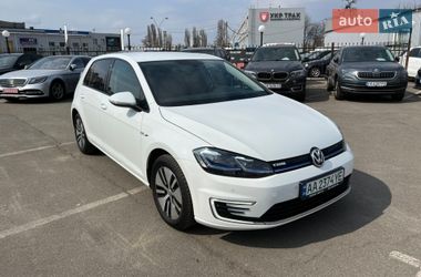 Хетчбек Volkswagen e-Golf 2020 в Києві