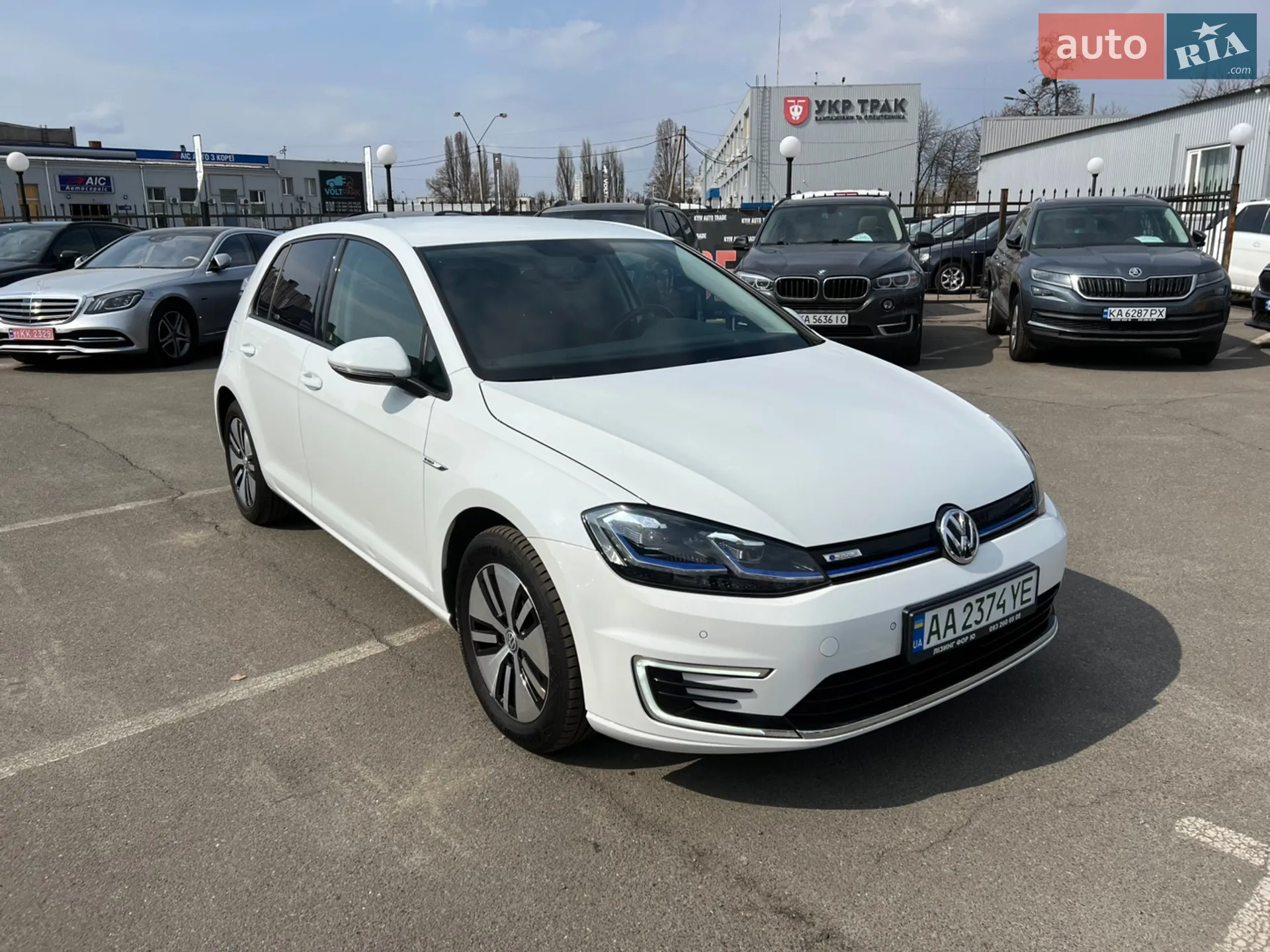 2020 Volkswagen Golf - фото 1