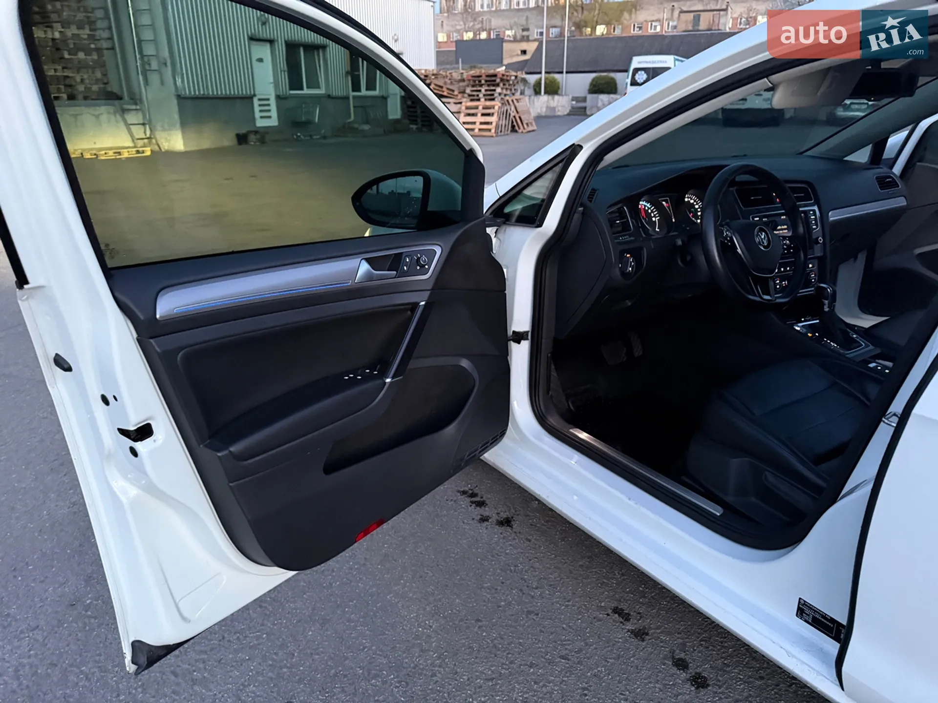 2014 Volkswagen Golf - мініатюра 9