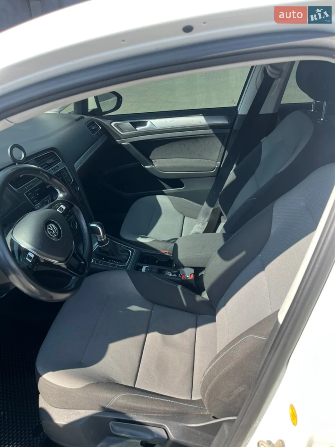 2014 Volkswagen Golf - мініатюра 15