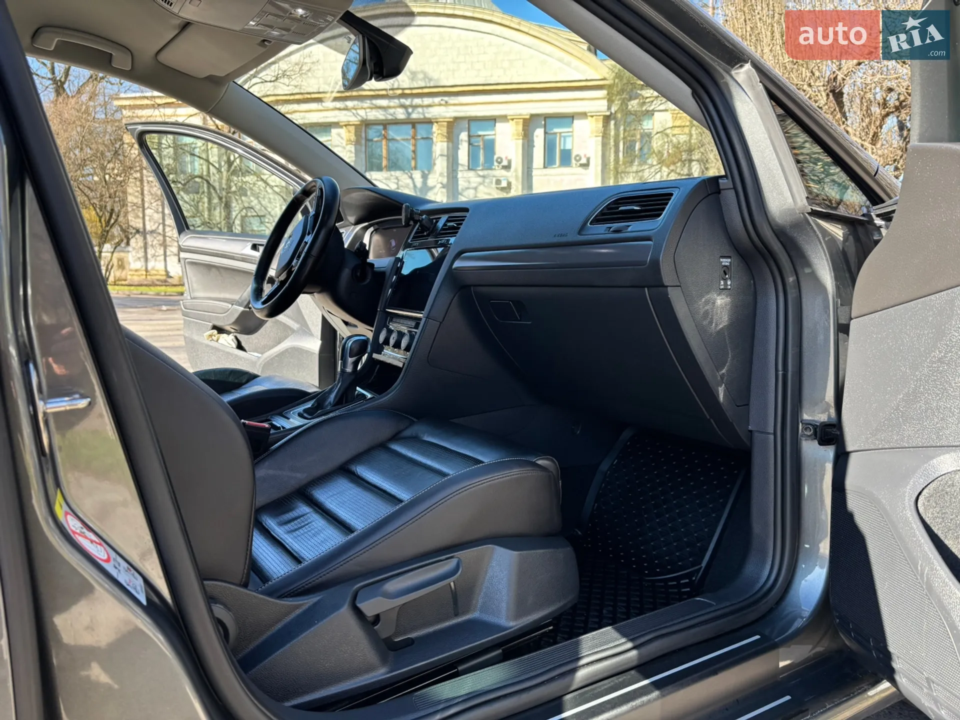 2019 Volkswagen Golf - мініатюра 9