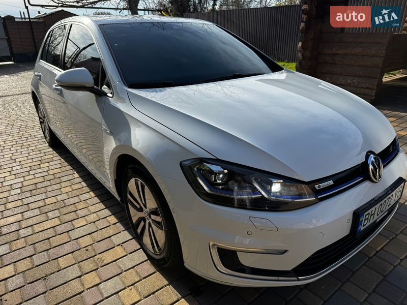 Volkswagen e-Golf 2017