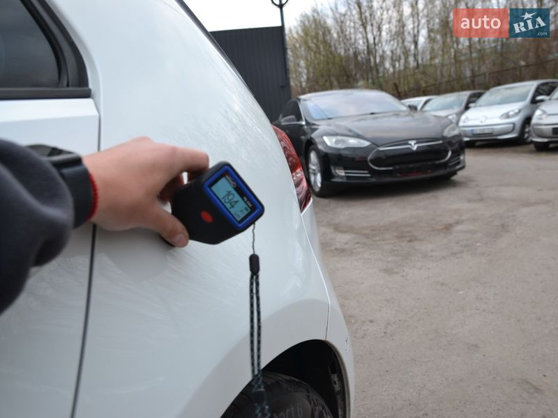 Хэтчбек Volkswagen e-Golf 2015 в Луцке