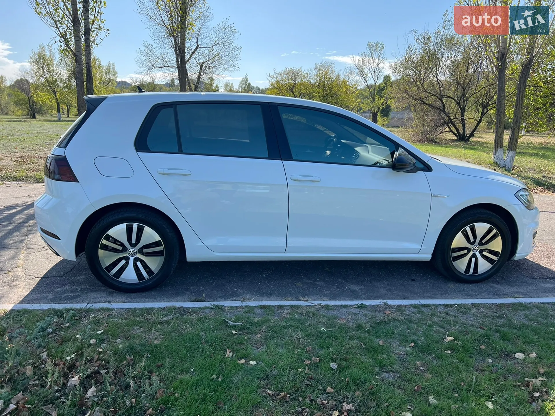 2020 Volkswagen Golf - мініатюра 10