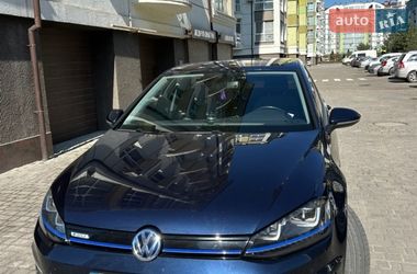 Хетчбек Volkswagen e-Golf 2015 в Івано-Франківську