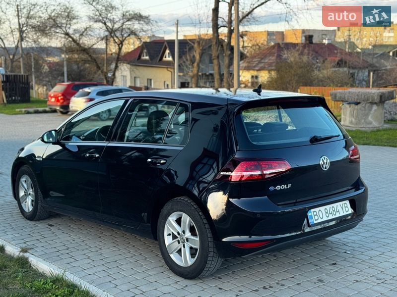 Хэтчбек Volkswagen e-Golf 2015 в Чорткове
