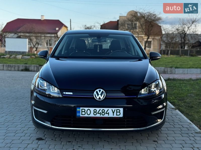 Хэтчбек Volkswagen e-Golf 2015 в Чорткове