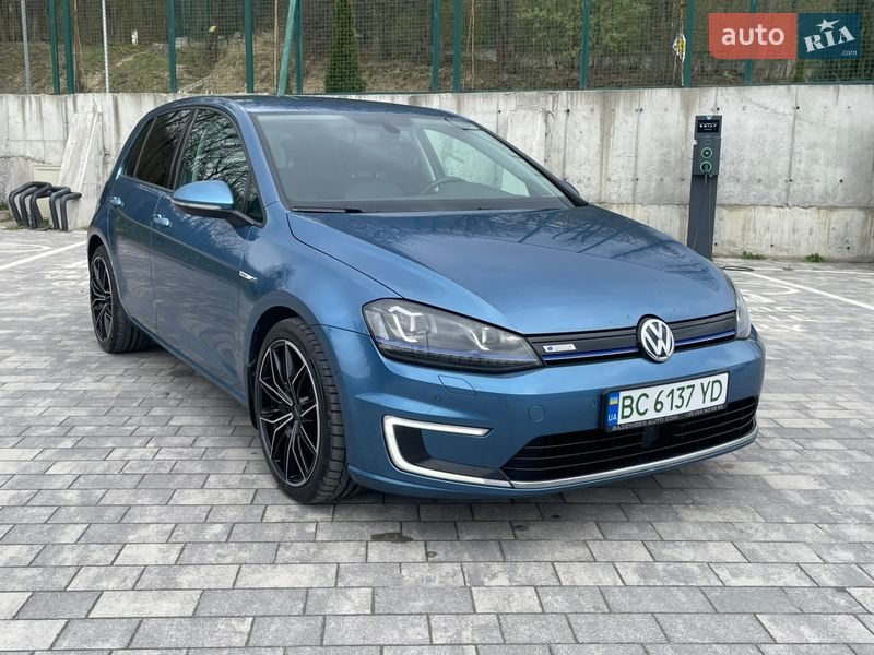 Хэтчбек Volkswagen e-Golf 2016 в Львове