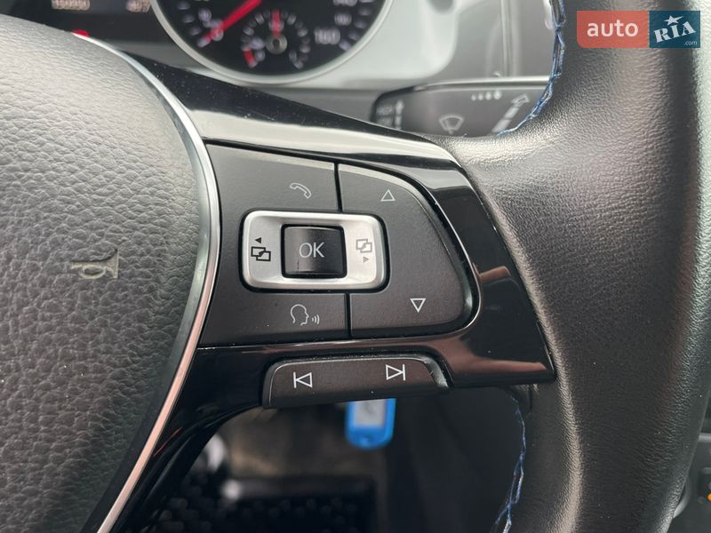 Хэтчбек Volkswagen e-Golf 2016 в Львове