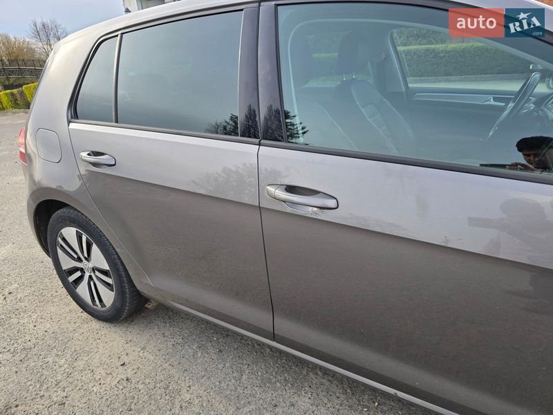 Хэтчбек Volkswagen e-Golf 2014 в Владимире