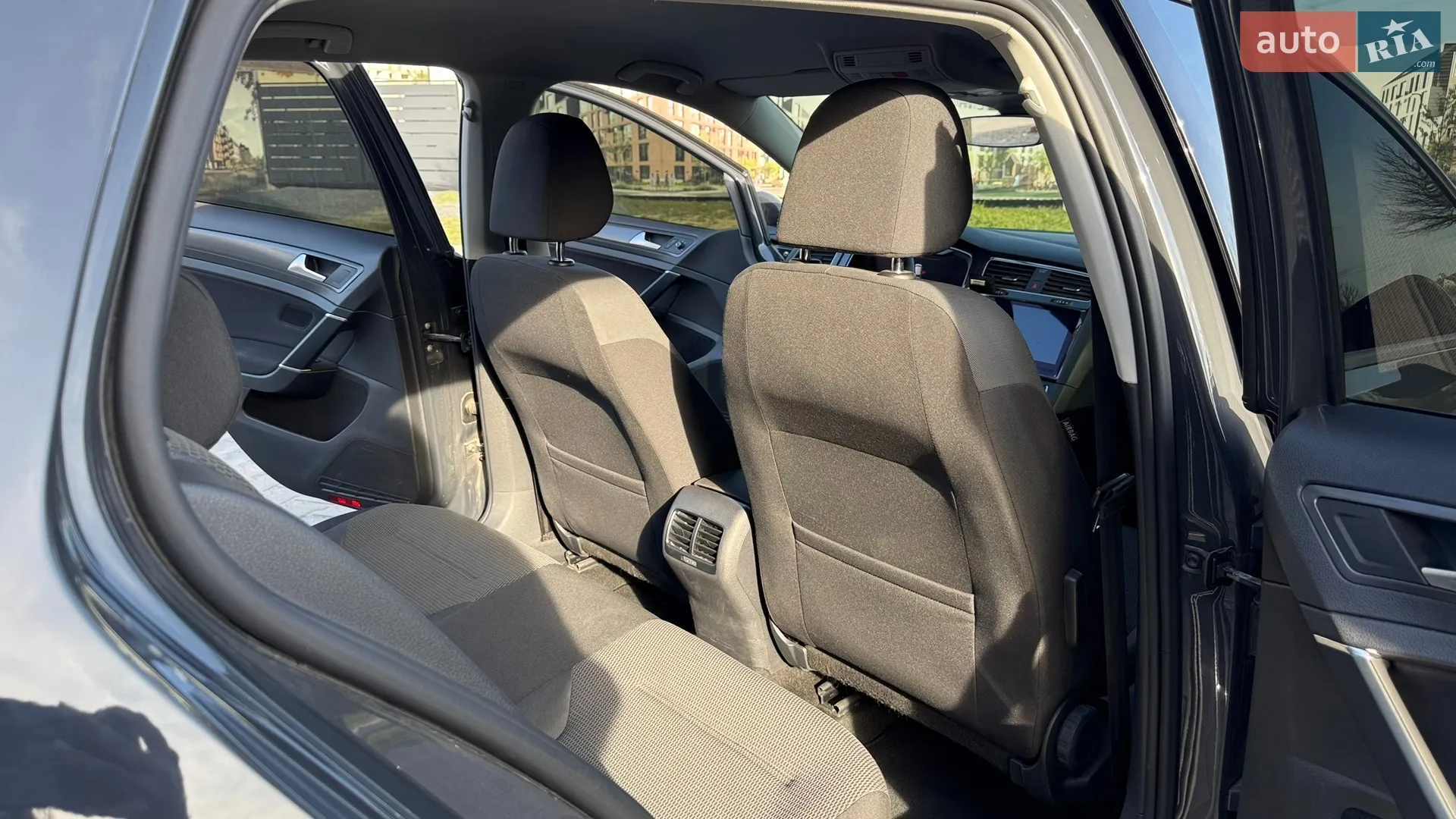 2019 Volkswagen Golf - мініатюра 19