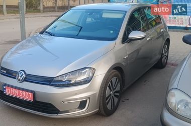 Хетчбек Volkswagen e-Golf 2015 в Дніпрі