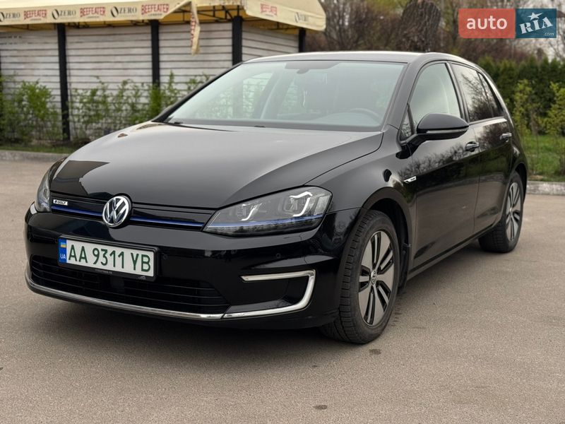 Volkswagen e-Golf 2015