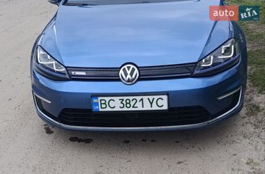 Хэтчбек Volkswagen e-Golf 2016 в Львове