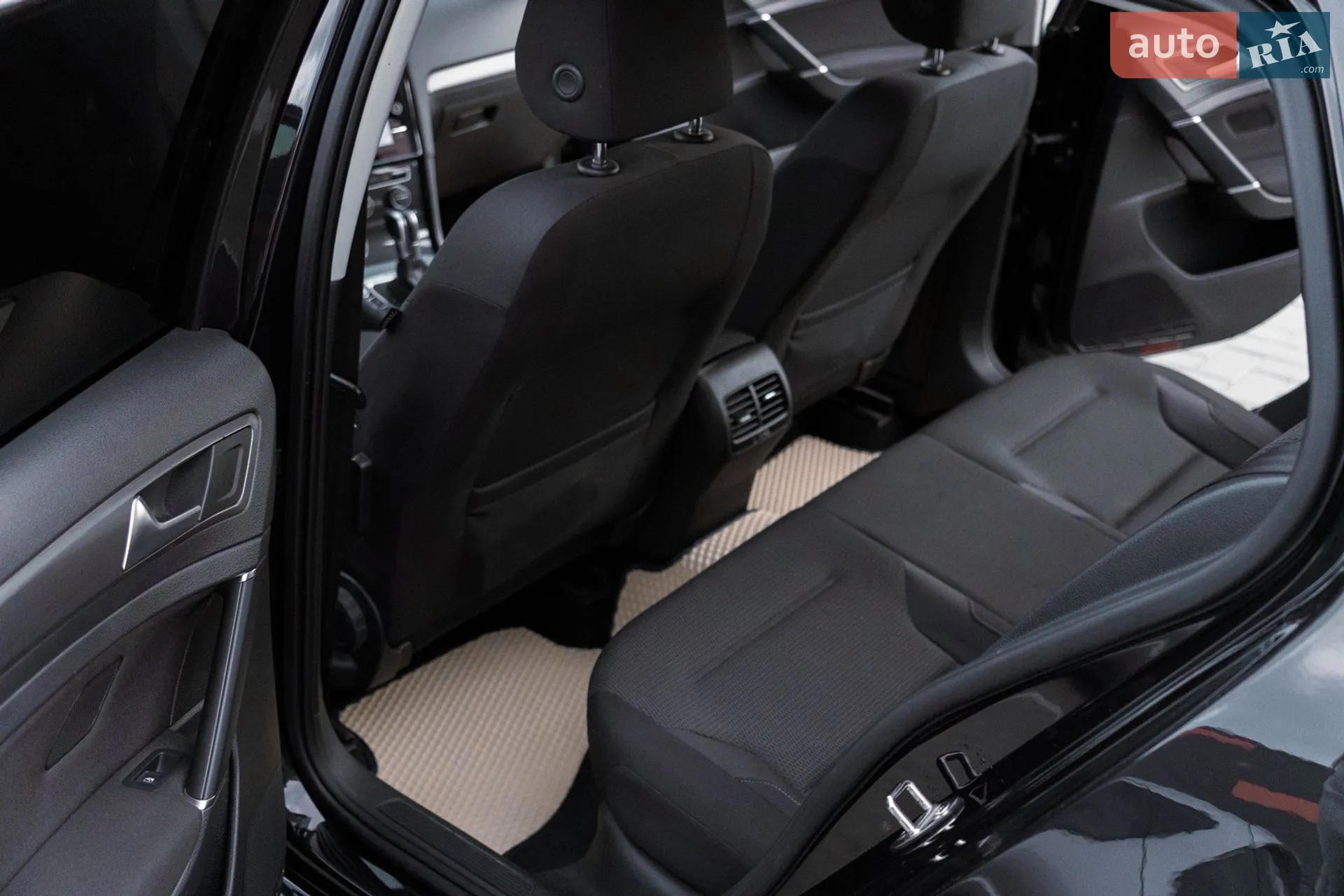 2019 Volkswagen Golf - мініатюра 32