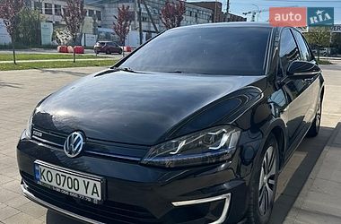 Хэтчбек Volkswagen e-Golf 2014 в Ужгороде