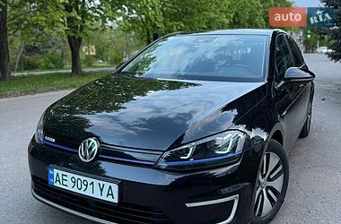 Хэтчбек Volkswagen e-Golf 2015 в Кривом Роге