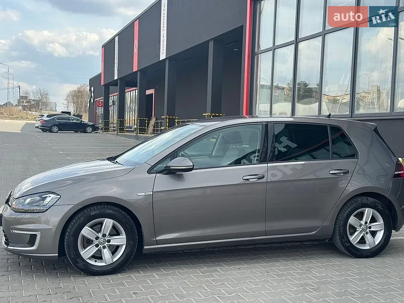 Volkswagen e-Golf 2016