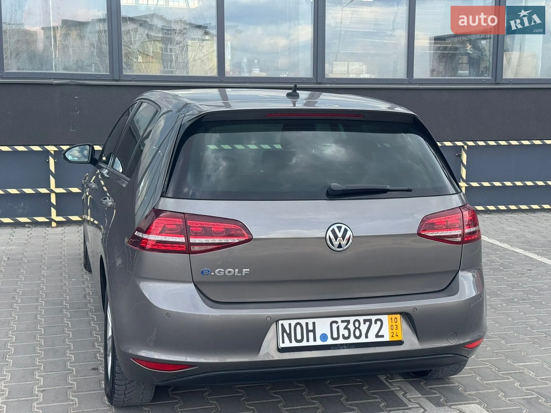 2016 Volkswagen Golf - мініатюра 16