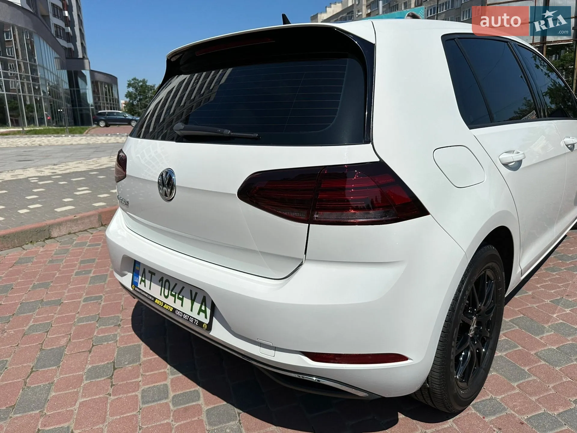 2017 Volkswagen Golf - мініатюра 2