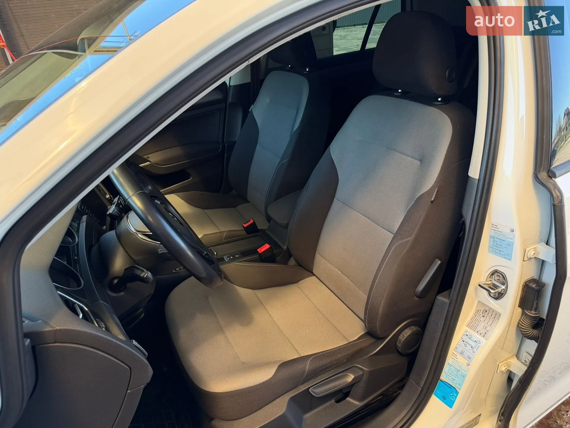 2014 Volkswagen Golf - мініатюра 28