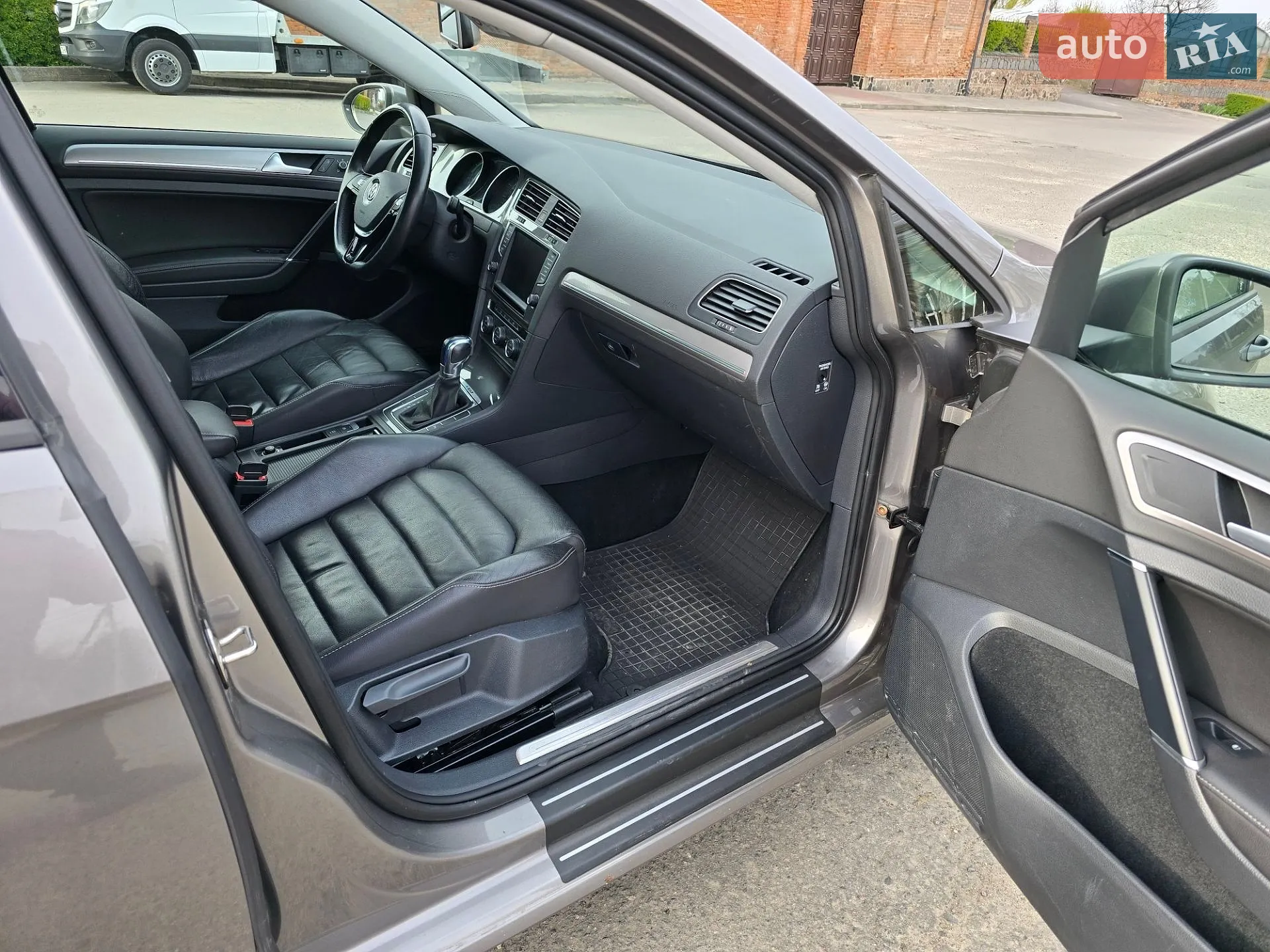 2014 Volkswagen Golf - мініатюра 33