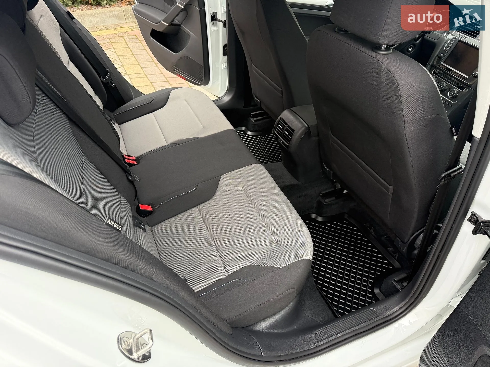 2016 Volkswagen Golf - мініатюра 15