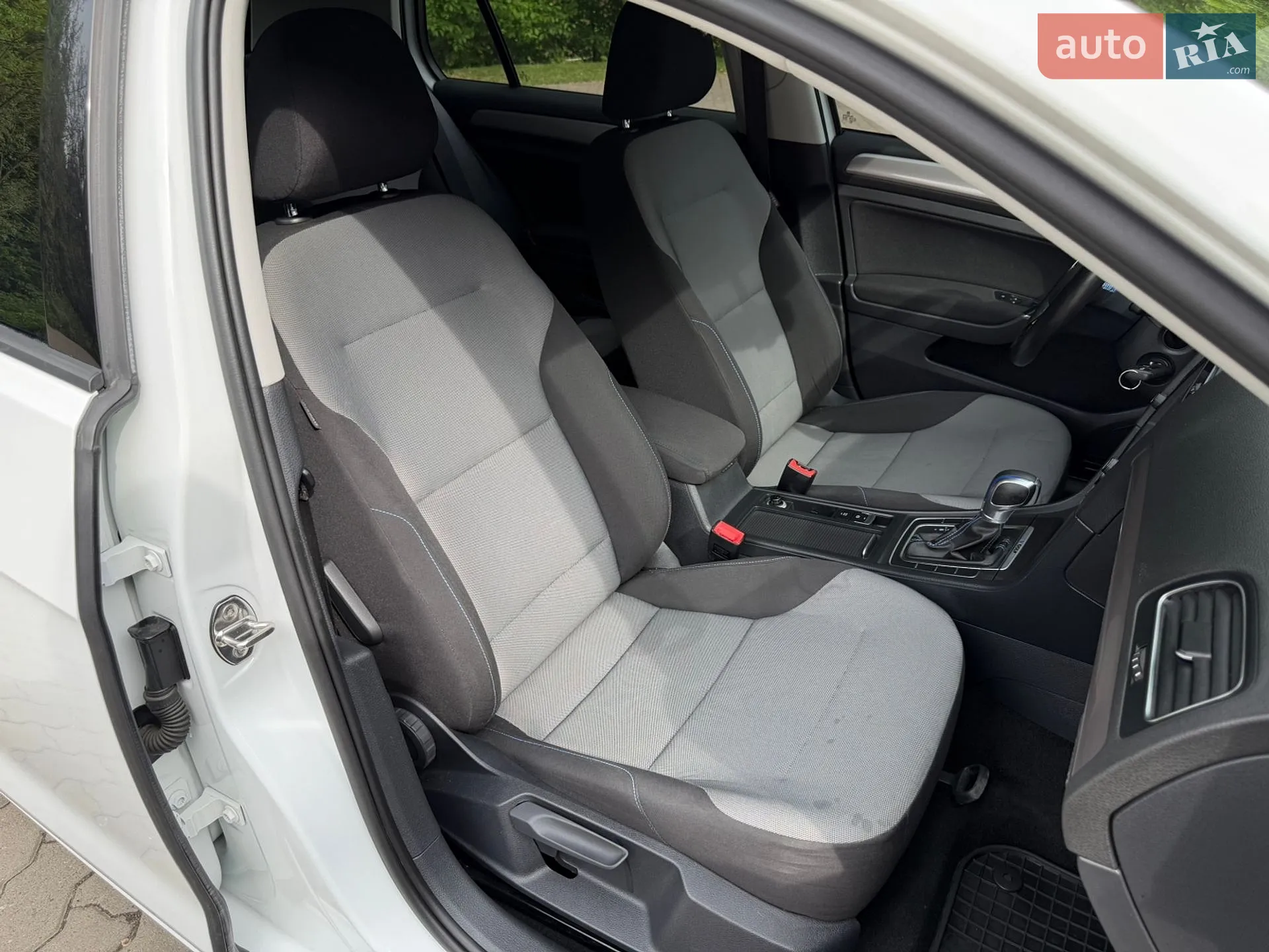 2014 Volkswagen Golf - мініатюра 30