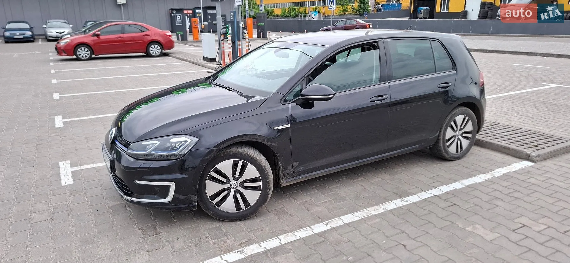 2018 Volkswagen Golf - мініатюра 2