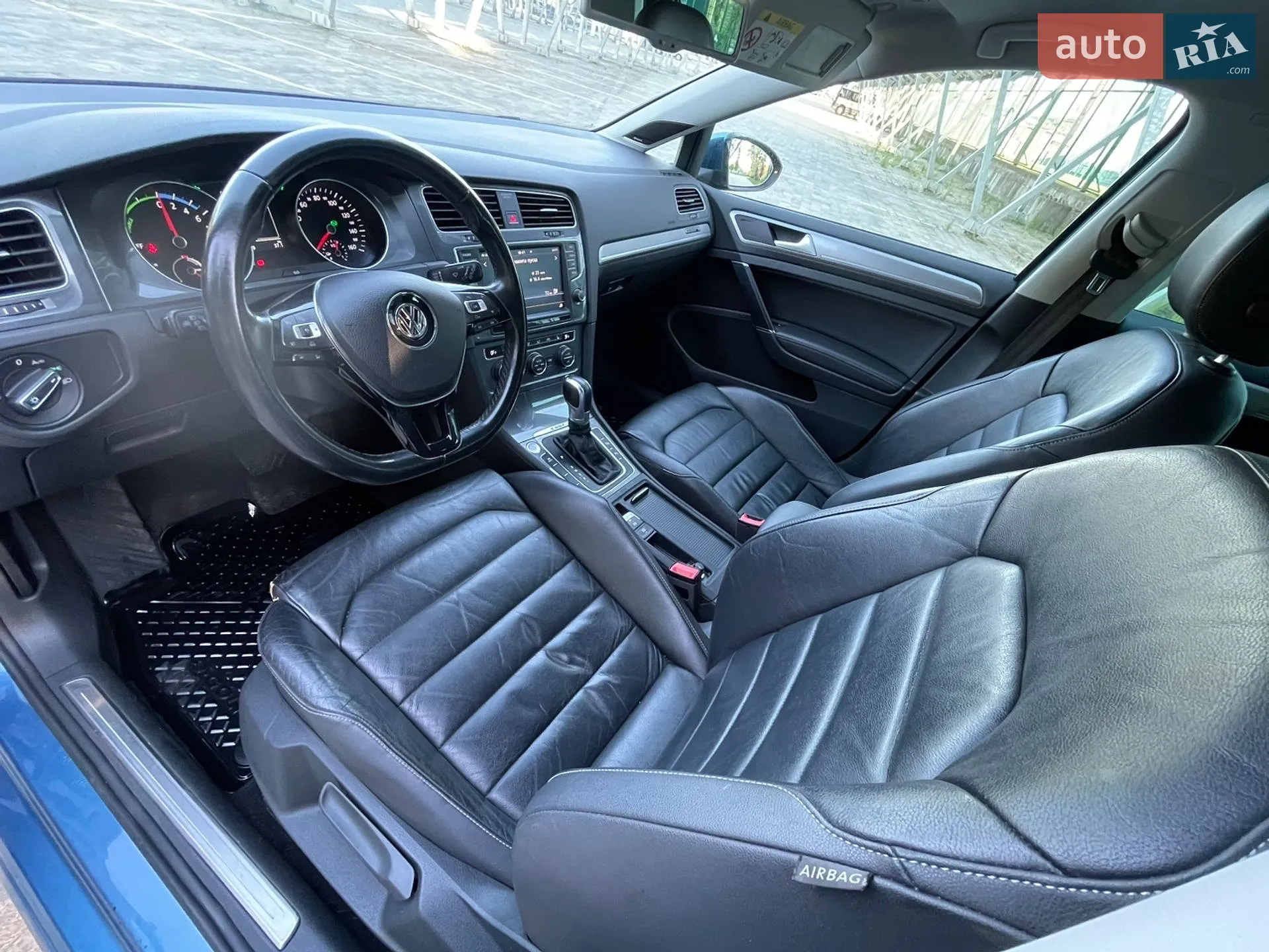 2015 Volkswagen Golf - мініатюра 32