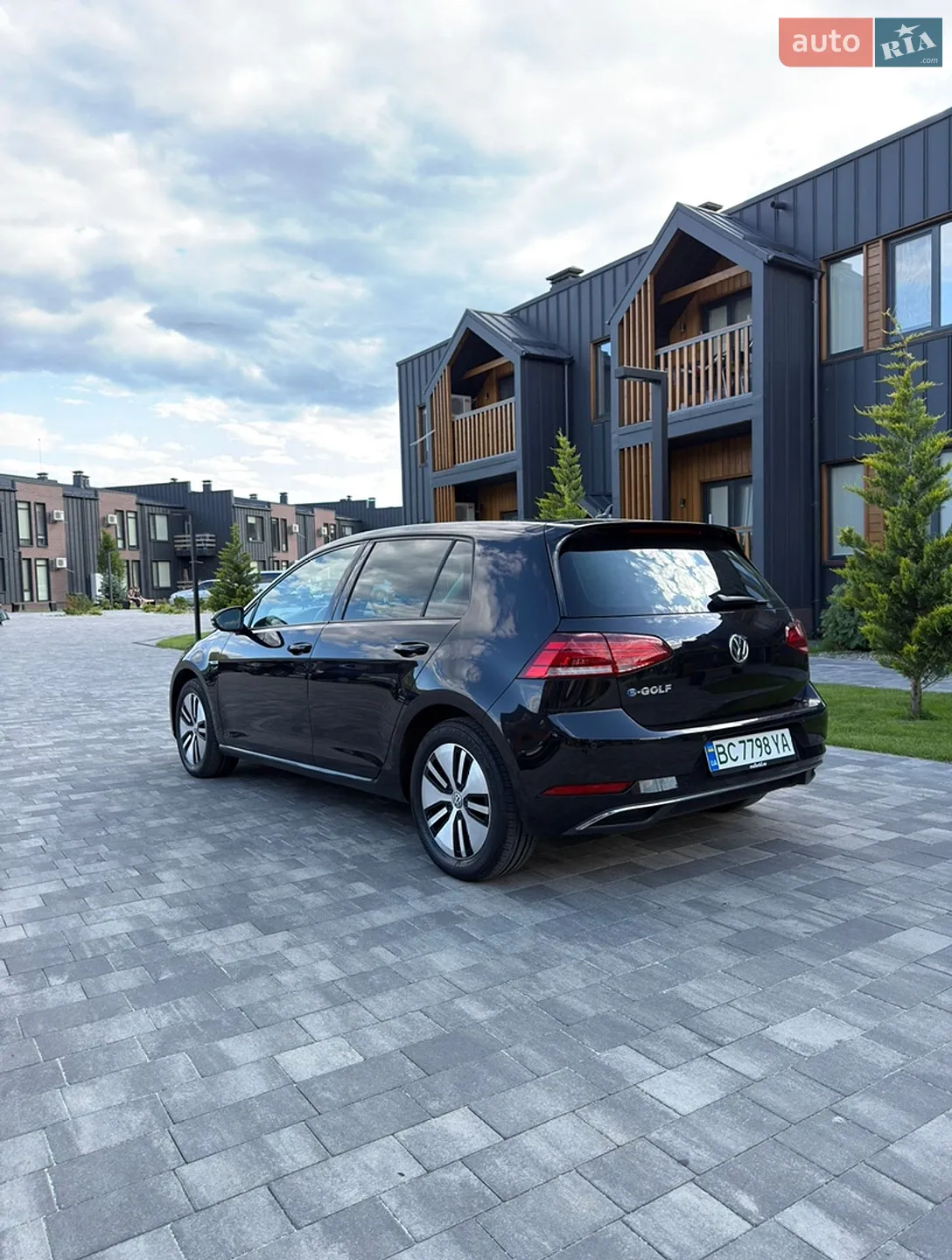 2018 Volkswagen Golf - мініатюра 3