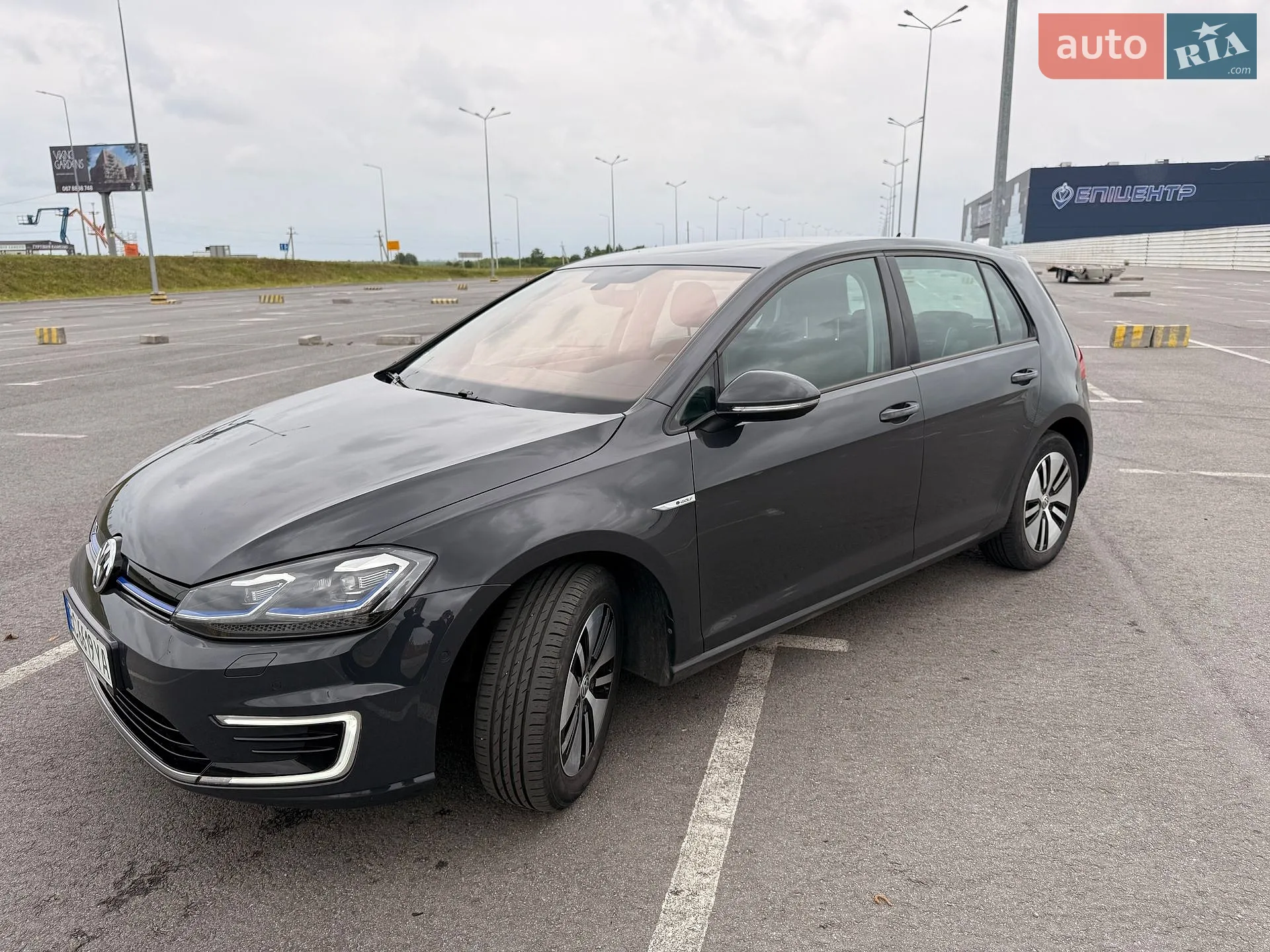 2020 Volkswagen Golf - фото 1