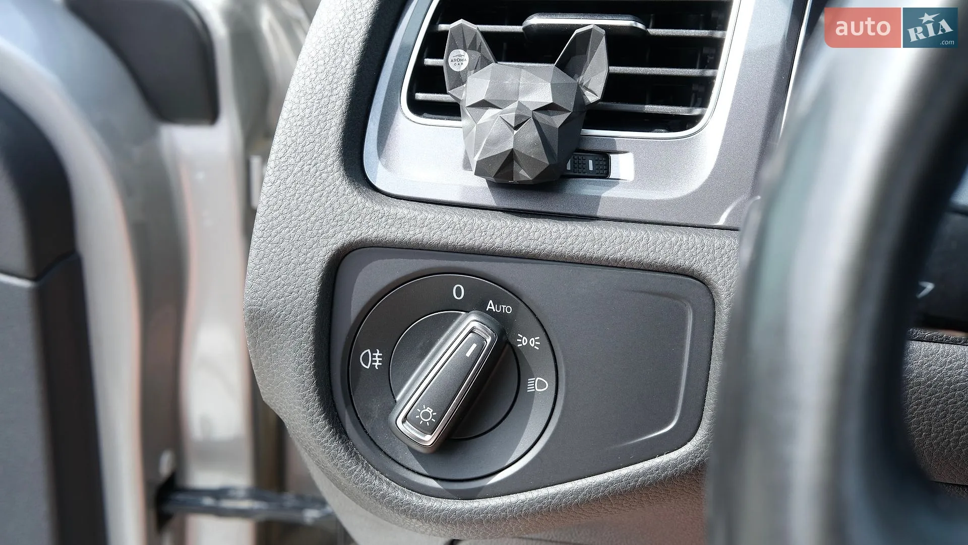 2014 Volkswagen Golf - мініатюра 32