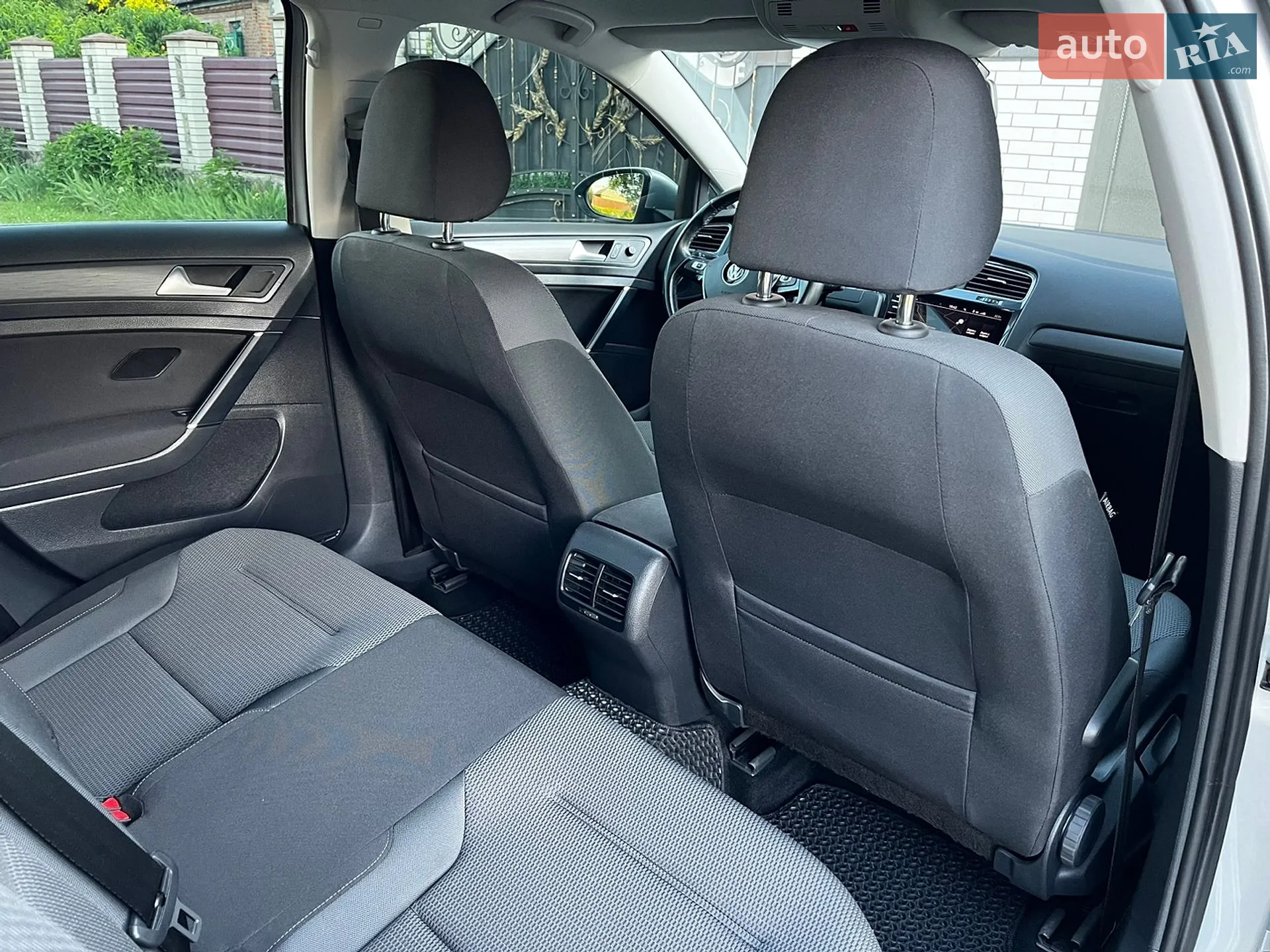 2019 Volkswagen Golf - мініатюра 26