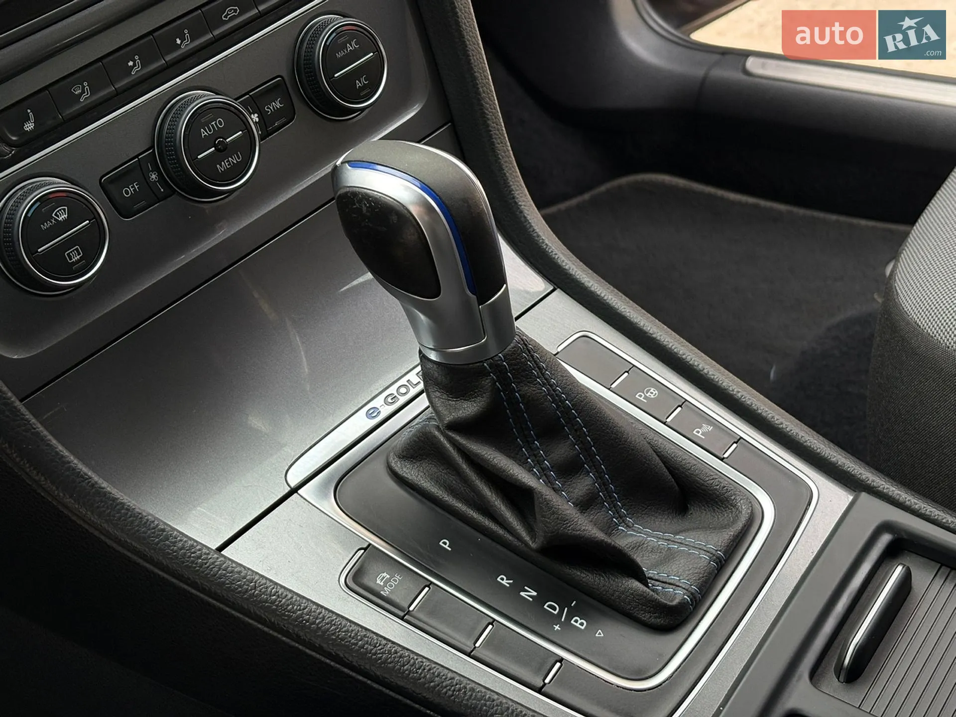 2015 Volkswagen Golf - мініатюра 27