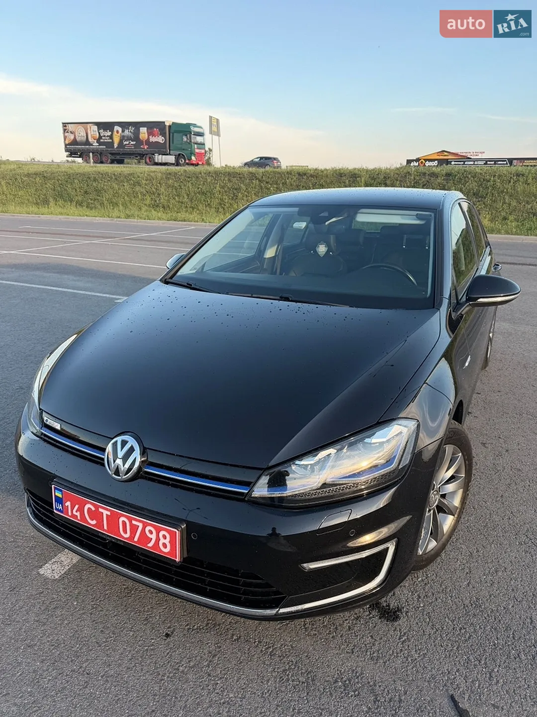 2017 Volkswagen Golf - мініатюра 2