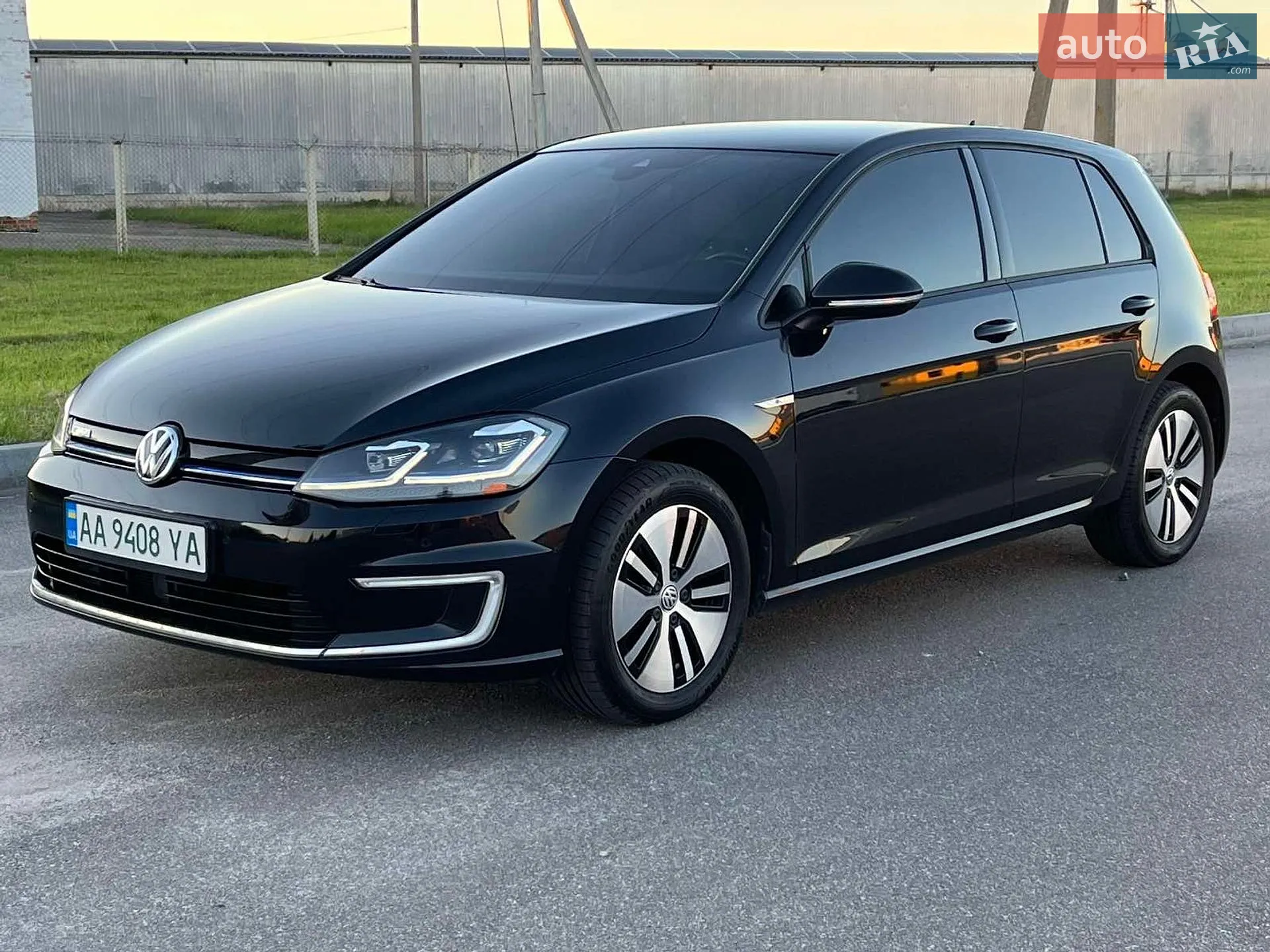 2018 Volkswagen Golf - фото 1