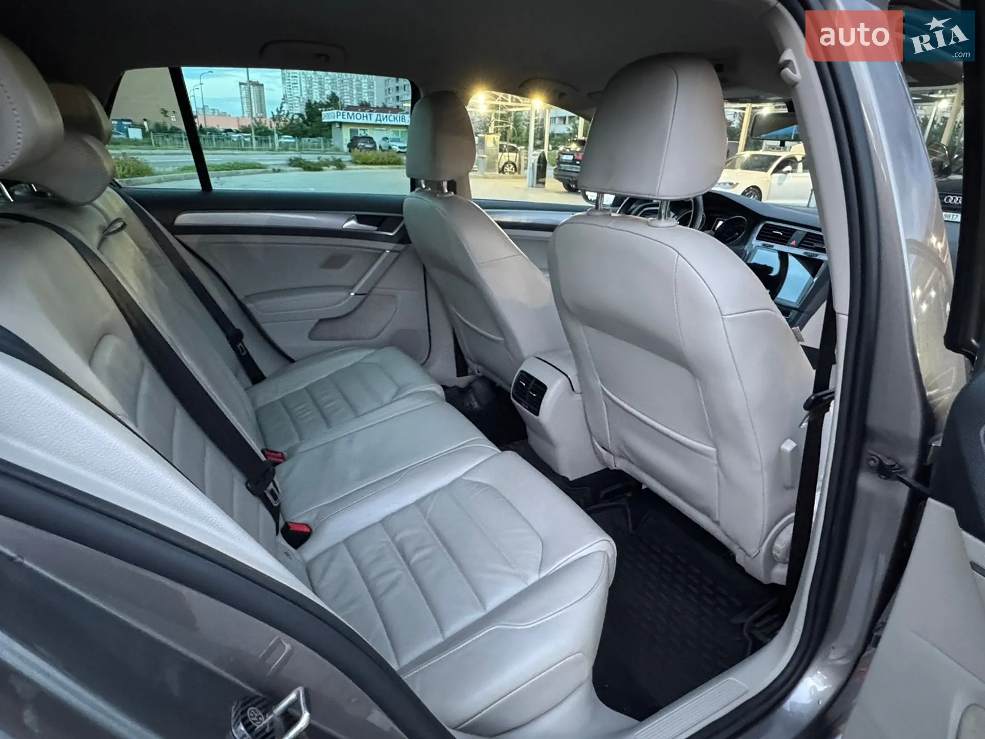 2014 Volkswagen Golf - мініатюра 21