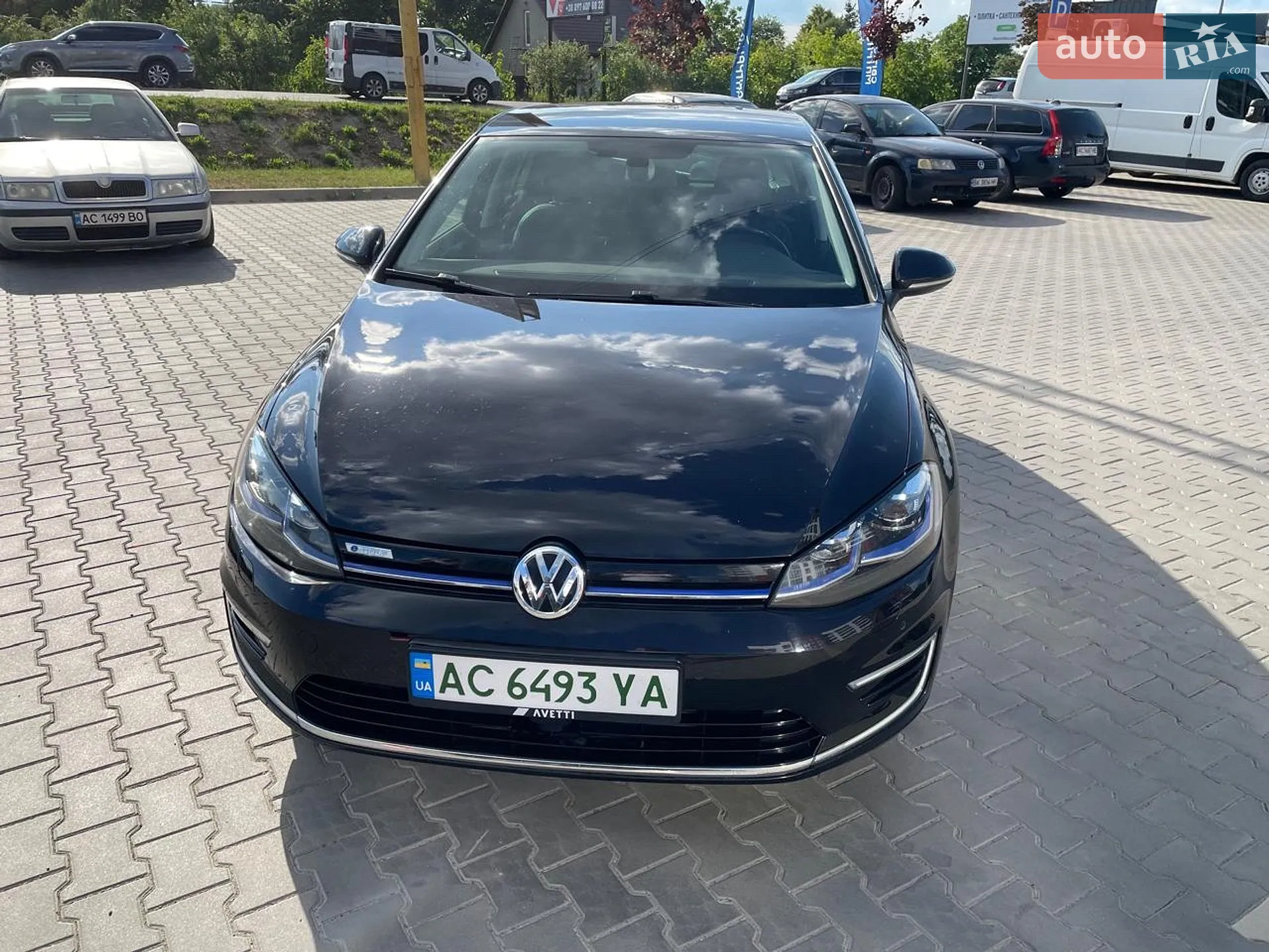 2017 Volkswagen Golf - фото 1