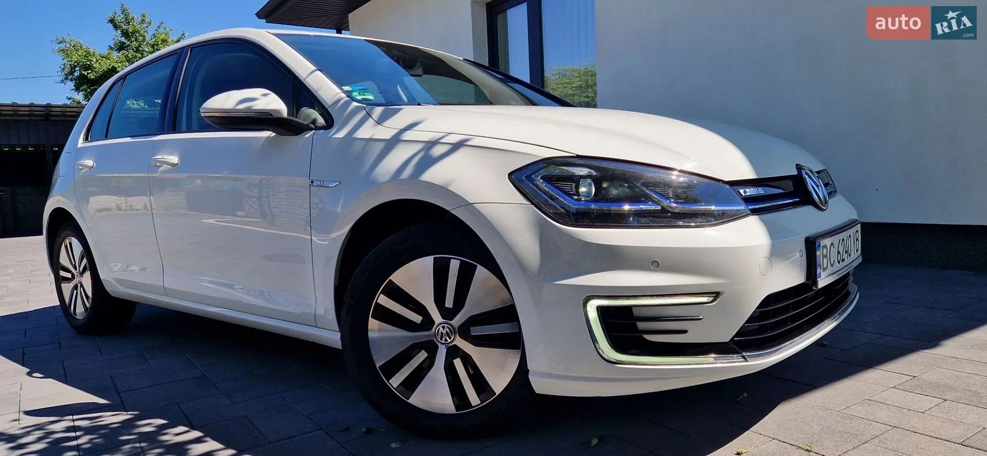 2020 Volkswagen Golf - мініатюра 2
