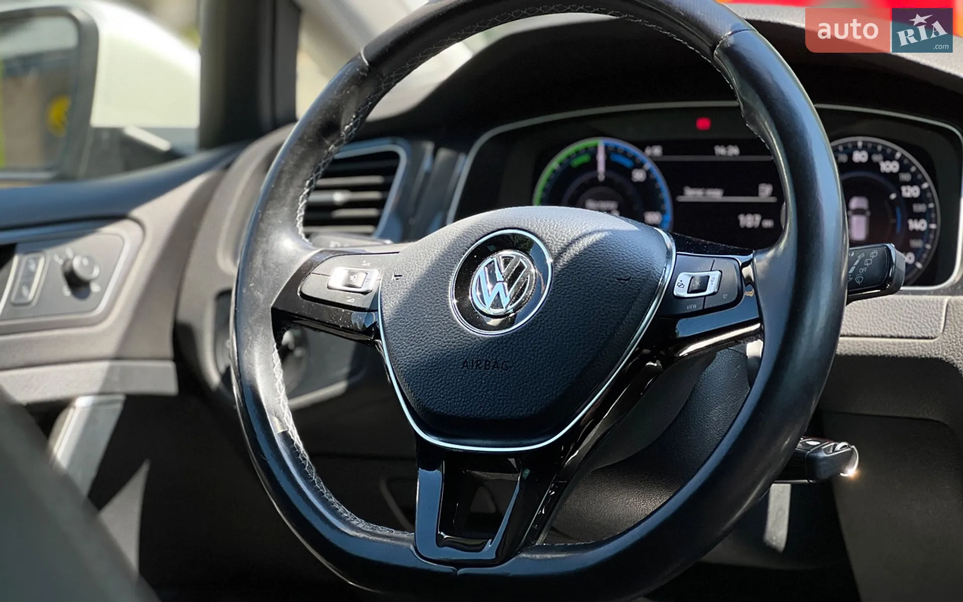 2020 Volkswagen Golf - мініатюра 20