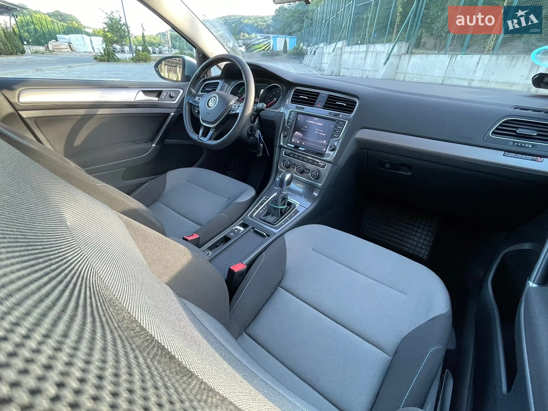 2014 Volkswagen Golf - мініатюра 37