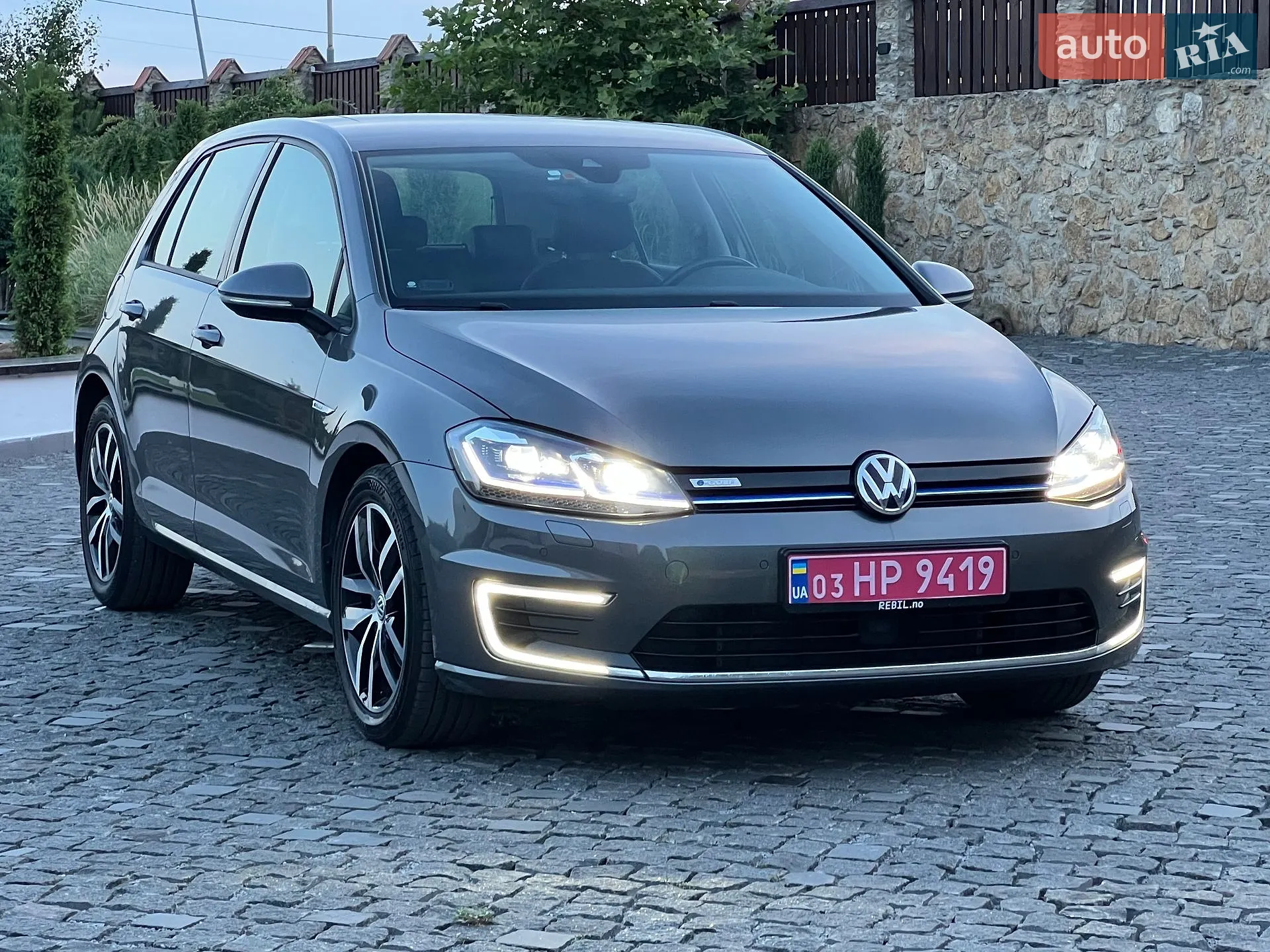 2019 Volkswagen Golf - мініатюра 2
