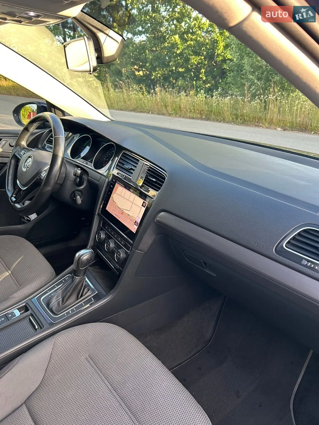 2020 Volkswagen Golf - мініатюра 16