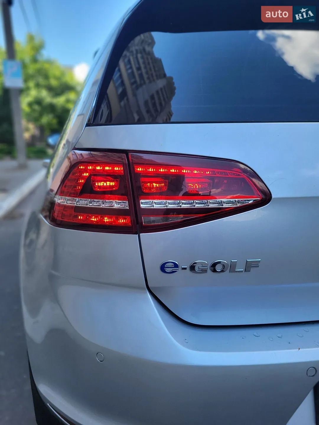 Volkswagen e-Golf 2015 VIN WVWZZZAUZGW902630 фото оголошення 46 з 73