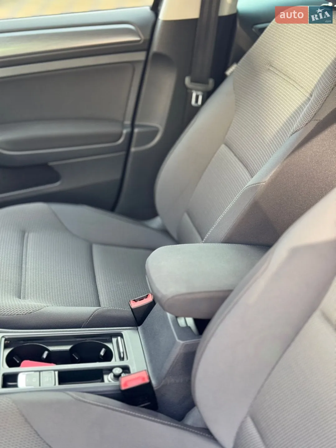 2019 Volkswagen Golf - мініатюра 24