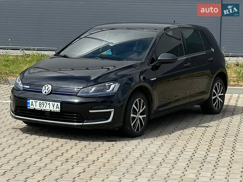 Volkswagen e-Golf 2015